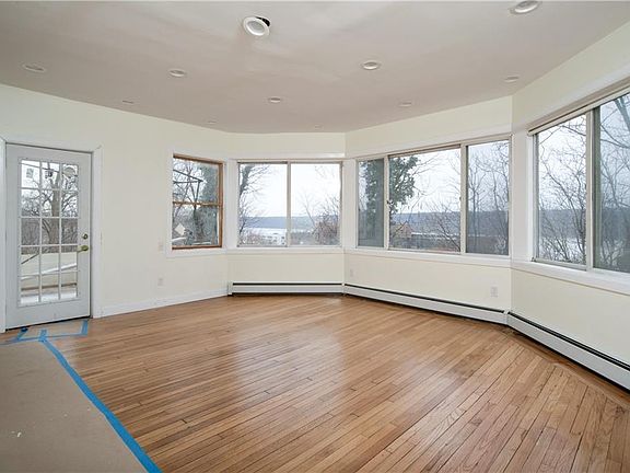 5th image of 245 Palisade Ave
