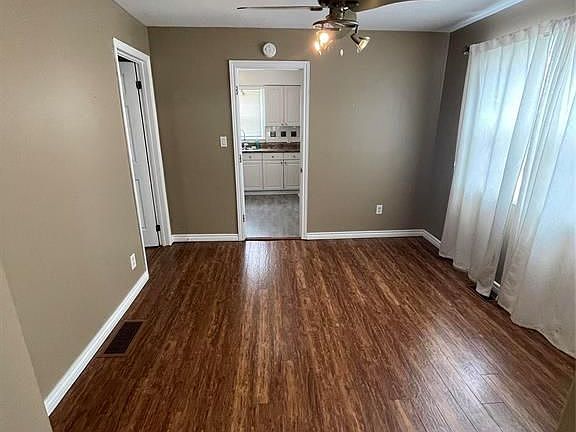 5th image of 2656 Clemenceau Blvd