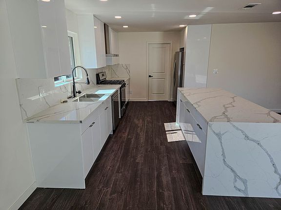 5th image of 12948 Lull St