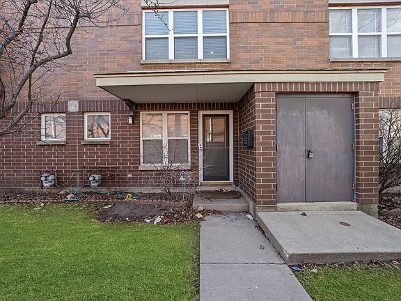 2nd image of 3951 W Ainslie St APT 2