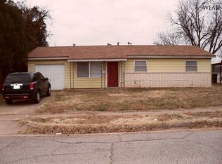 2714 Ridgeway Dr, Wichita Falls, TX 76306