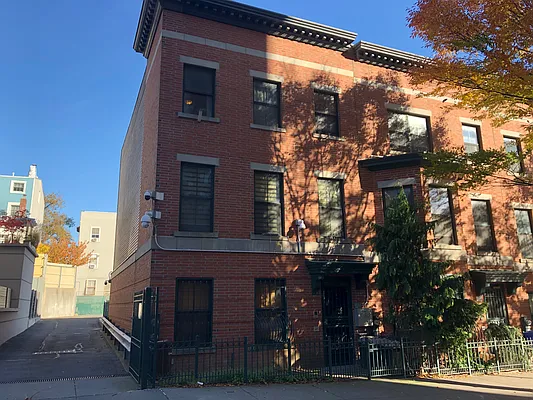 Rented by Ideal Properties Group | media 30