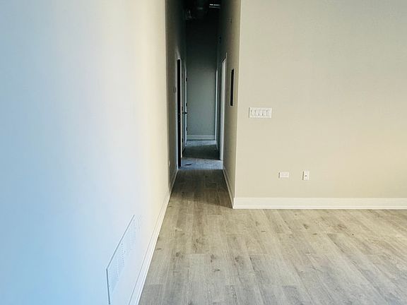 5th image of 3210 W Lawrence Ave #2E
