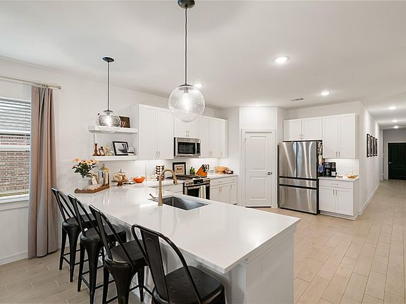 2nd image of 119 Walnut Hill Ct