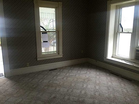 4th image of 1306 Madison Ave