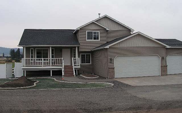 1st image of 2921 S Chapman