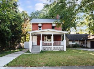 1655 Wood Rd, Cleveland Heights, OH 44121