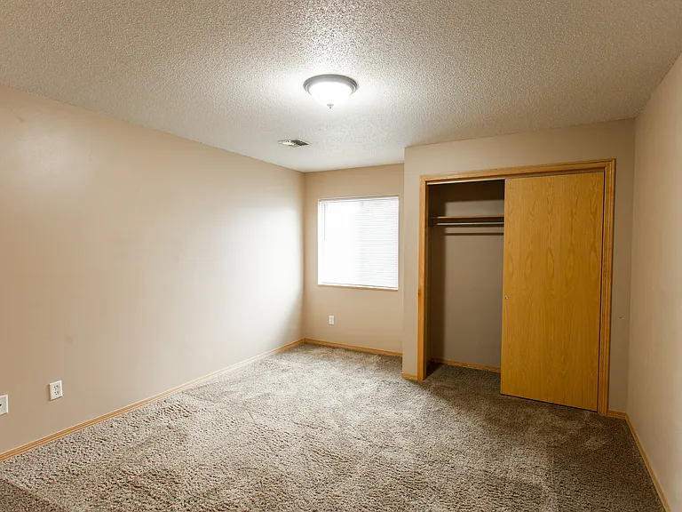 Deer Ridge Apartments — Photo 15