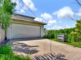 2215 Liberty St #B, Hollywood, FL 33020