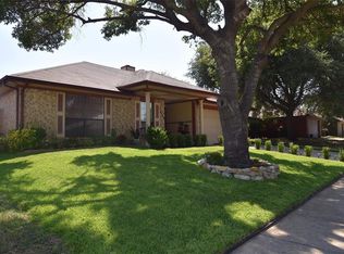 2709 Echo Point Dr, Fort Worth, TX 76123