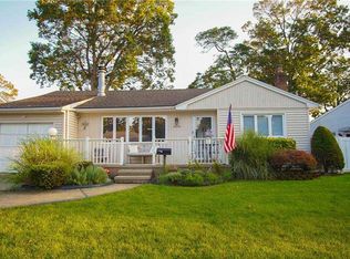 3530 Amherst Dr, Wantagh, NY 11793