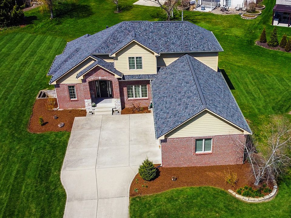 1st image of 736 Willow Pointe North Dr