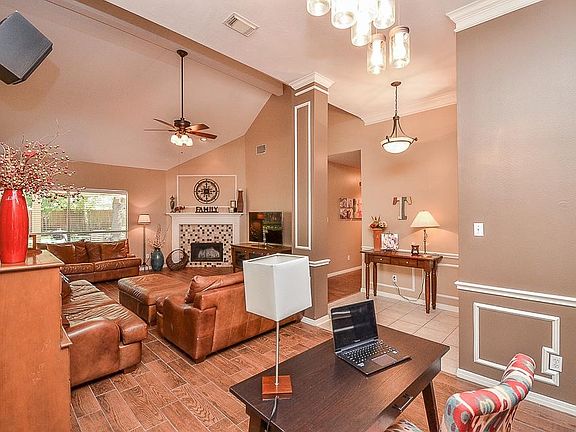4th image of 5098 Eule Dr