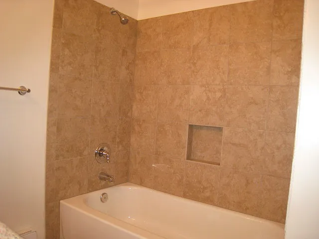 3326 Lombard Ave #23 — Photo 6