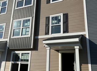 5854 156th St W, Apple Valley, MN 55124