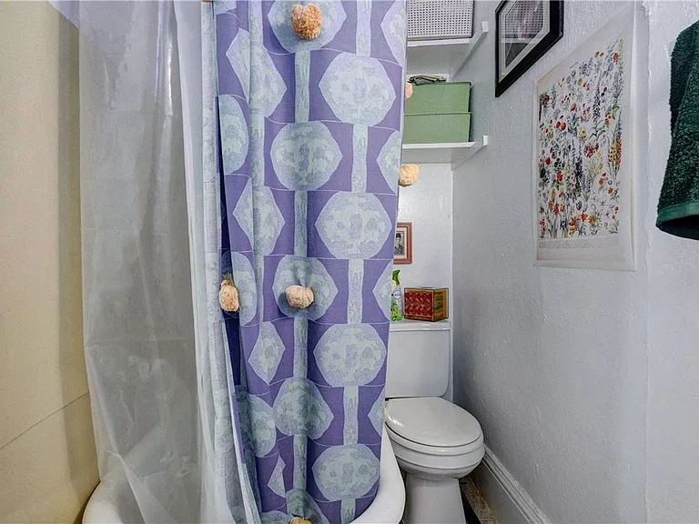 8 Rowley St #1 — Photo 11