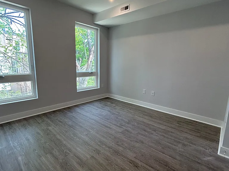 2205 N Franklin St #2 — Photo 10