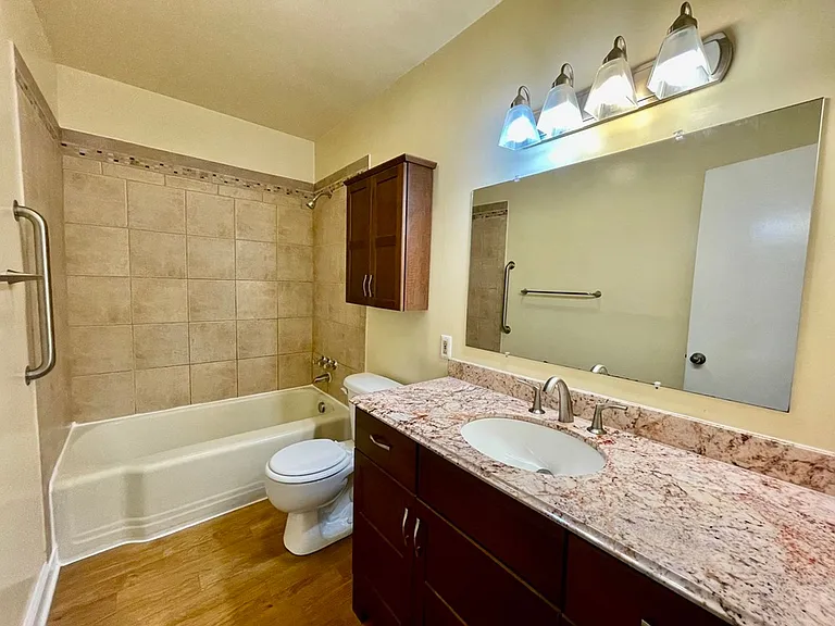 1109 Smithfield Ave — Photo 18