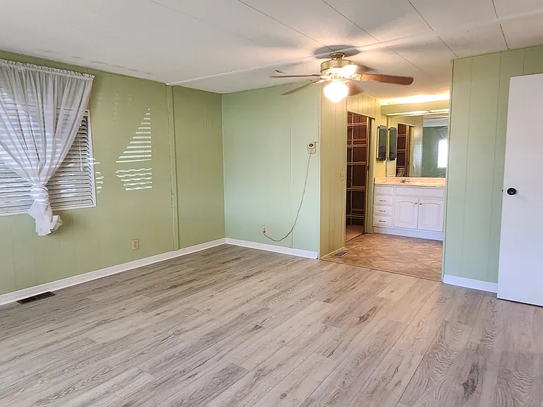 7757 SE Fork Dr — Photo 2