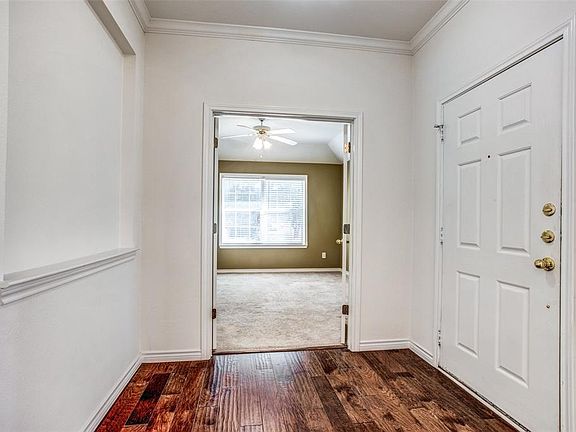 5th image of 301 Lake Village Dr