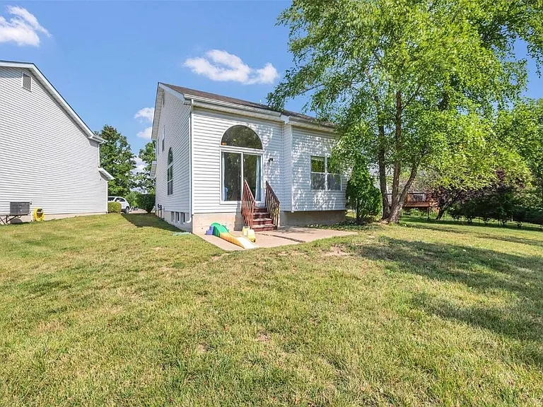 836 Wayland Dr — Photo 27