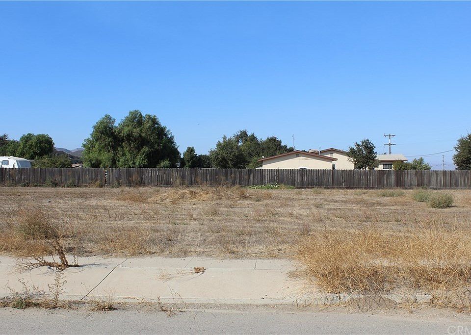 1st image of 50704 Annie Ln