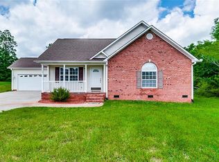 5081 Leigh Ln, Sophia, NC 27350