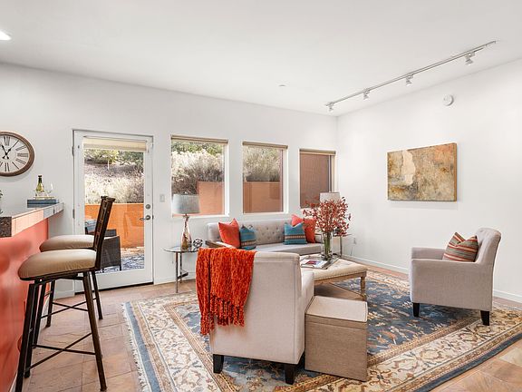 2nd image of 609 Avenida Celaya