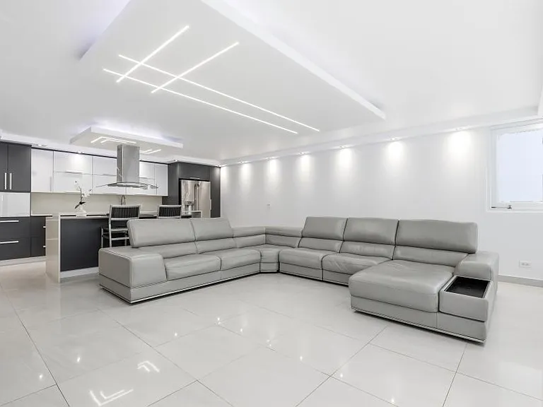 Cond Los Pinos Este 6410 Ave Isla Verde Apt 3A — Photo 10