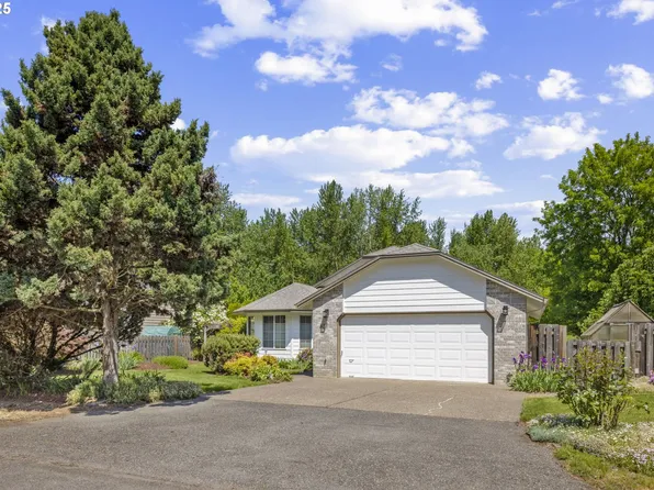647 NE Meadow Dr, Portland, OR 97211