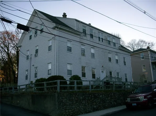 30 Potter Ave, West Warwick, RI 02893