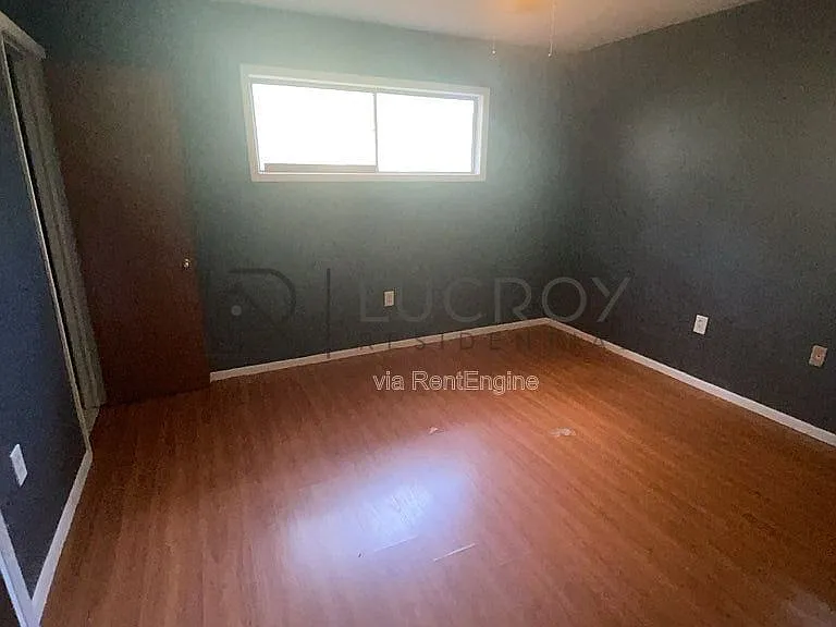2694 Woodside Dr — Photo 3