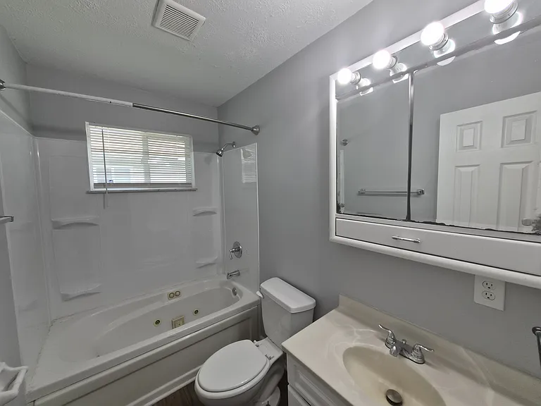 4708 Payton Ave — Photo 20