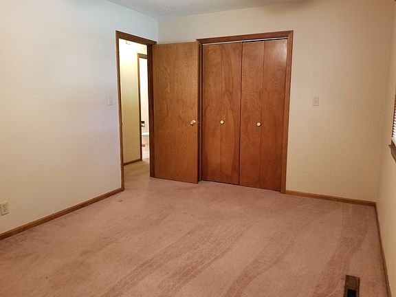 2 good sized bedrooms