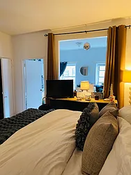 Rented by Bank Neary