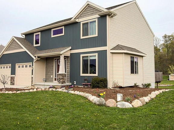 3rd image of 4623 Wren Dr SE