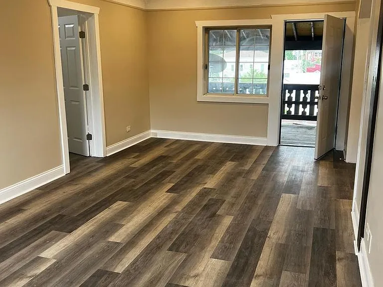 10102 Main St #1A — Photo 8