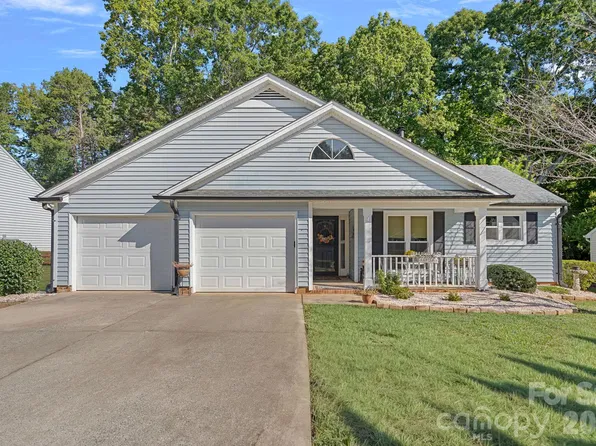 628 Rebecca Jane Dr, Mooresville, NC 28115