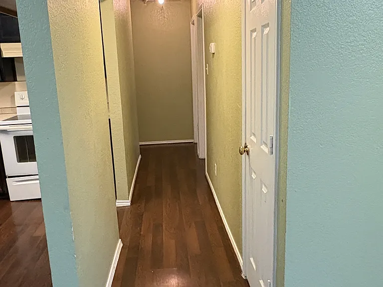 7023 Lincoln Dr — Photo 1