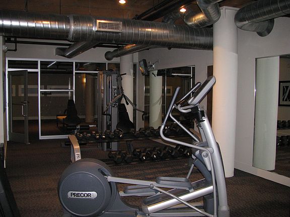2nd image of 408 W 8th St APT 606
