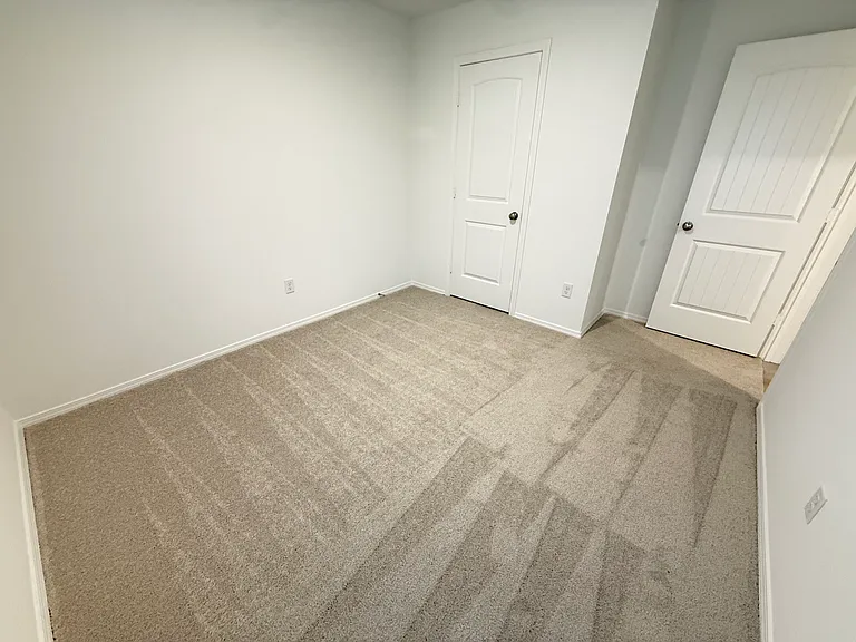 830 Gussy Ln #7 — Photo 7