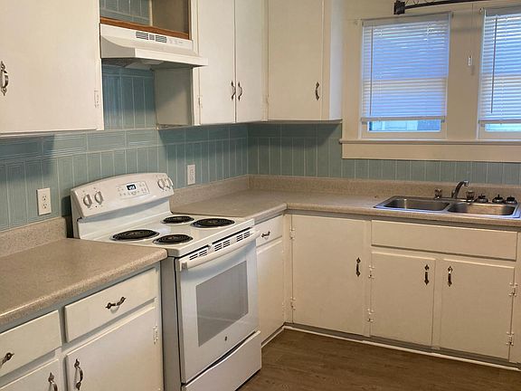 3rd image of 622 W Patterson St