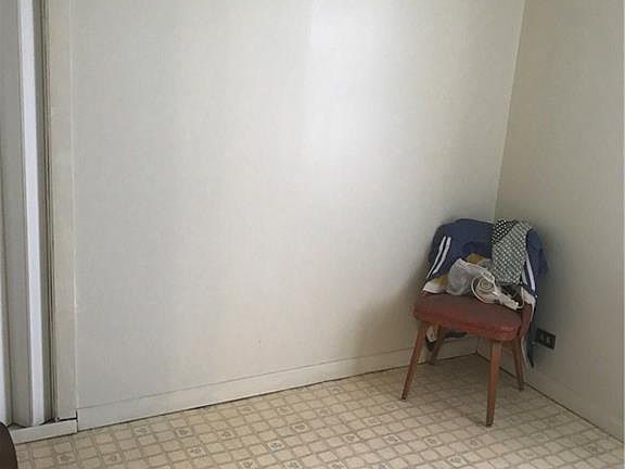 5th image of 28 Boulston Ln