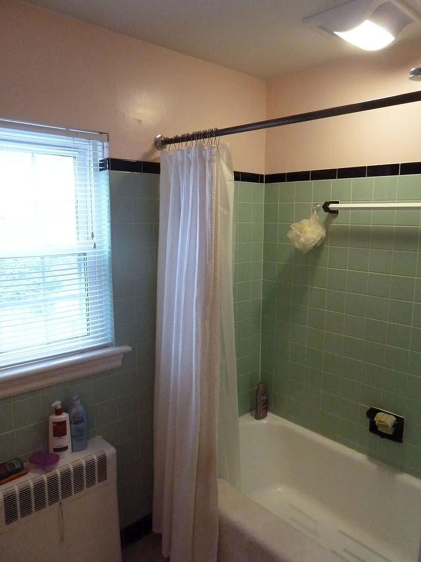 404 S School Ln photo 1