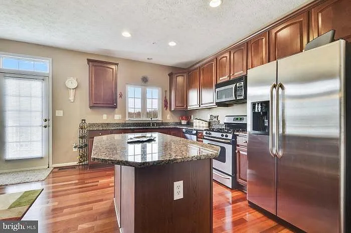 Fair Oak Dr — Photo 8