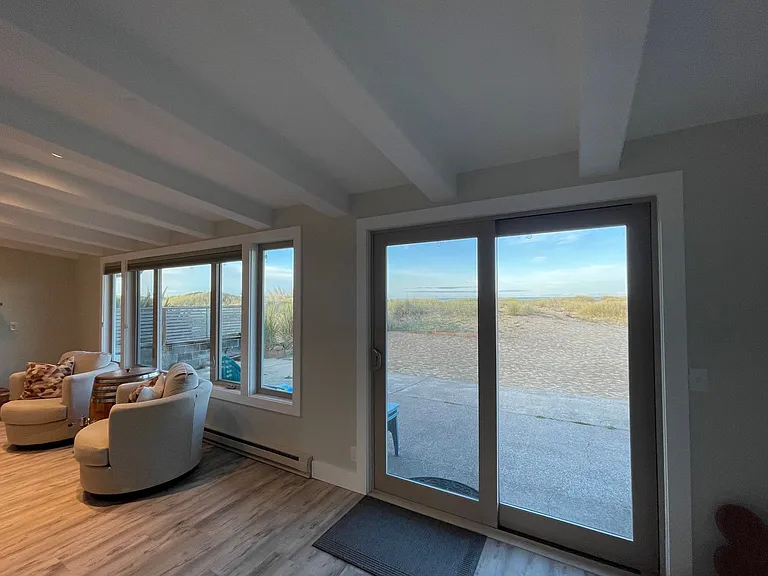 NW Oceania Dr — Photo 10