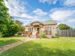 1404 W Walker St, Breckenridge, TX 76424