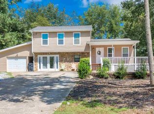 939 Falconcrest Dr, Lawrenceville, GA 30043