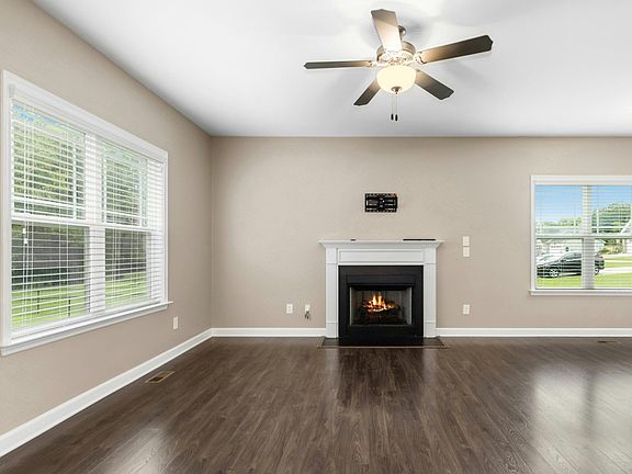 4th image of 236 Cotton Mill Dr