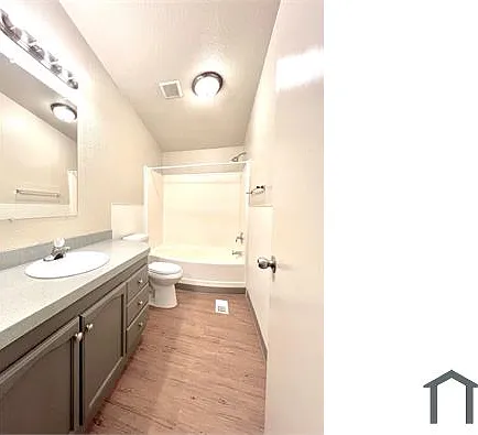 1128 Willow St #1128 — Photo 12
